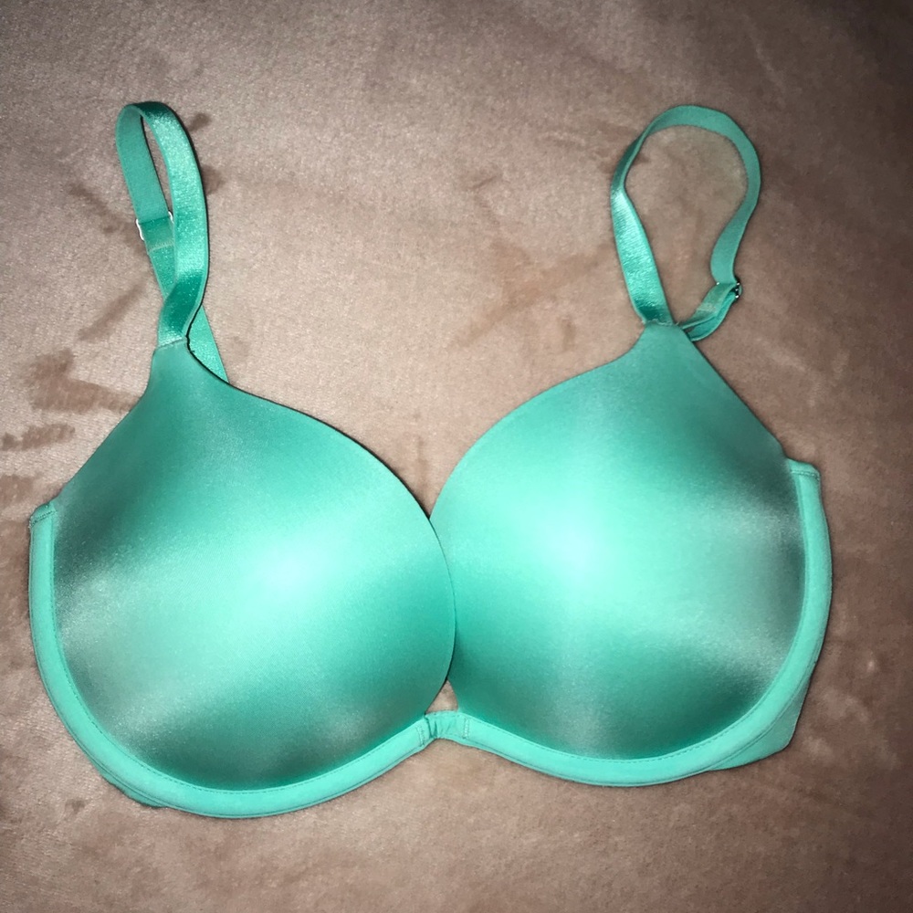 Victoria’s Secret dream angels padded demi bra
